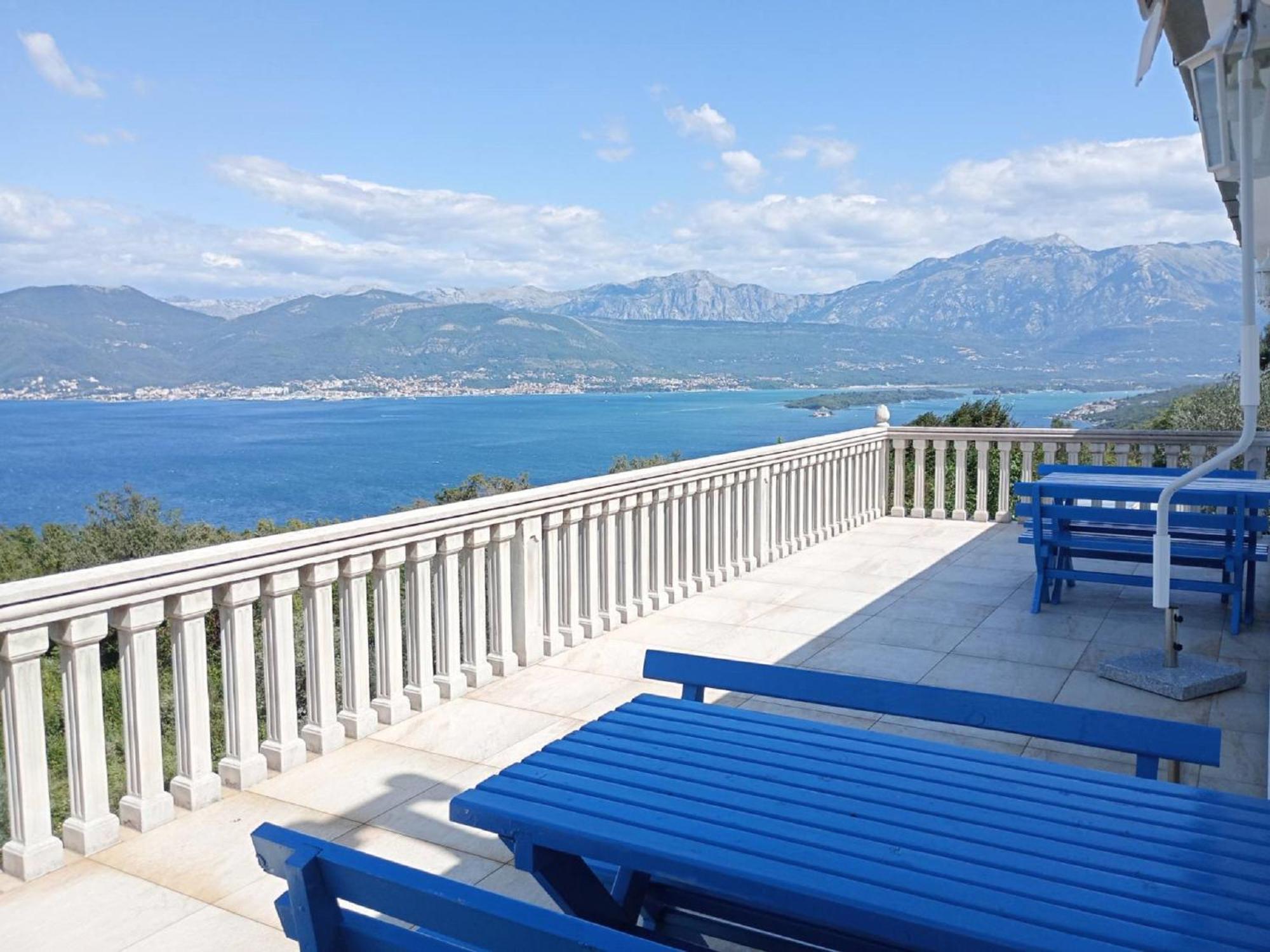 Apartments Vidikovac Tivat Eksteriør billede