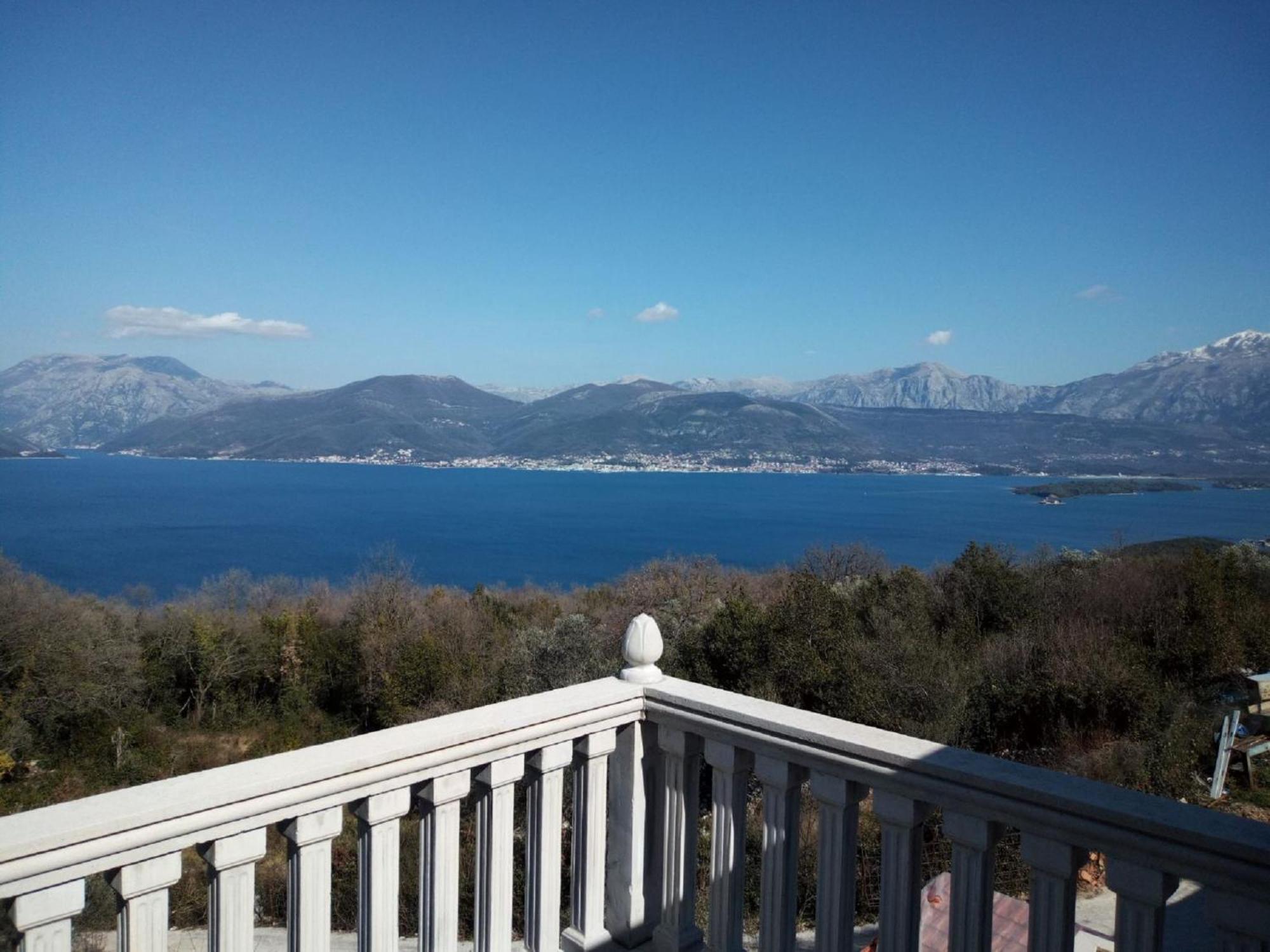 Apartments Vidikovac Tivat Eksteriør billede
