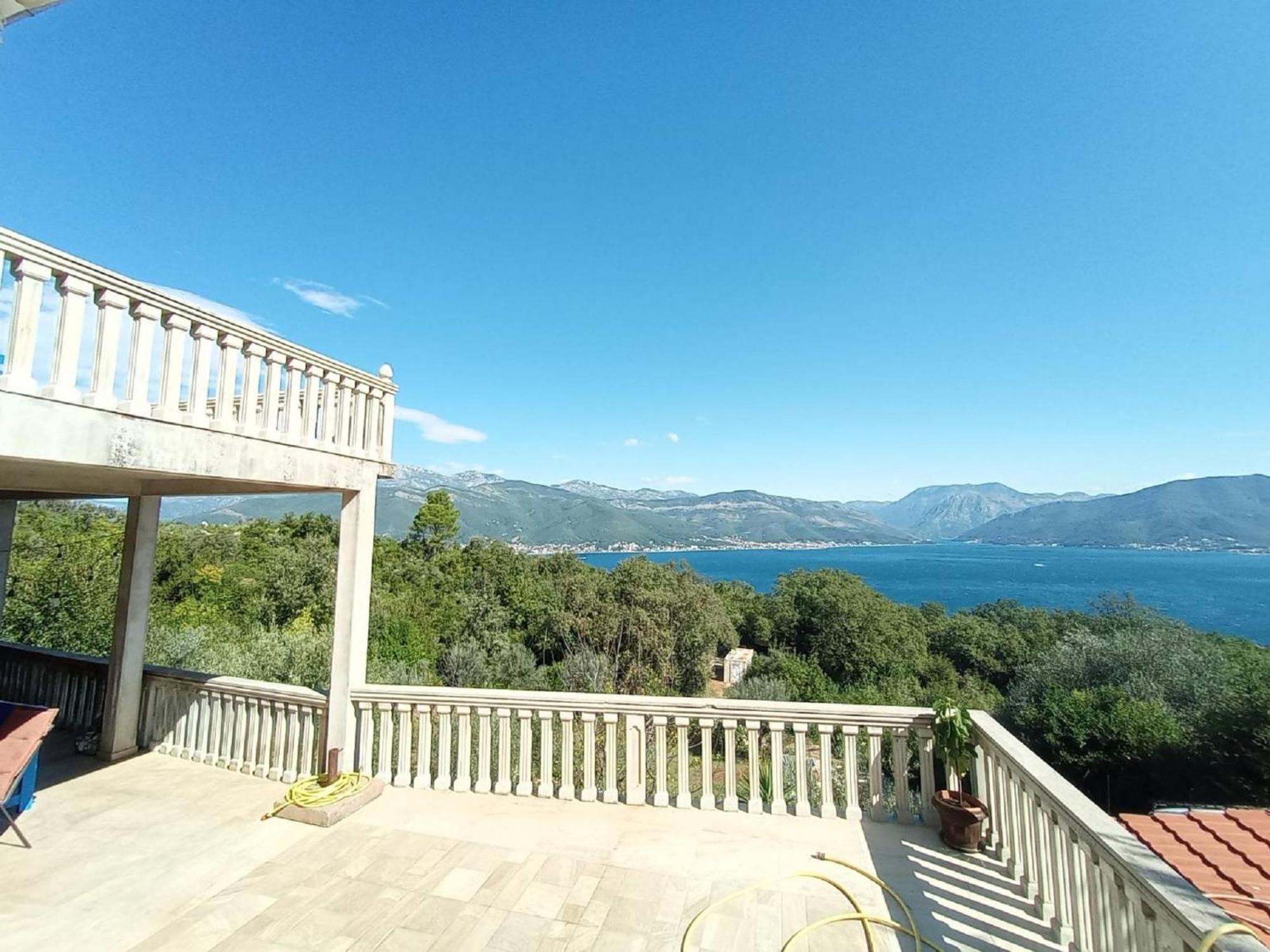 Apartments Vidikovac Tivat Eksteriør billede
