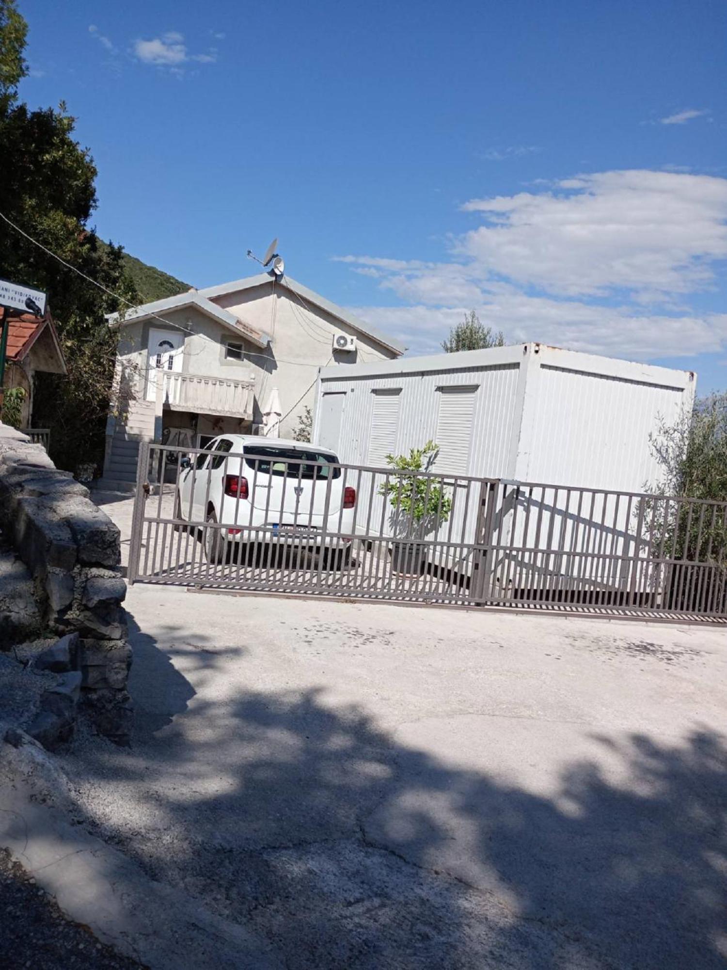 Apartments Vidikovac Tivat Eksteriør billede