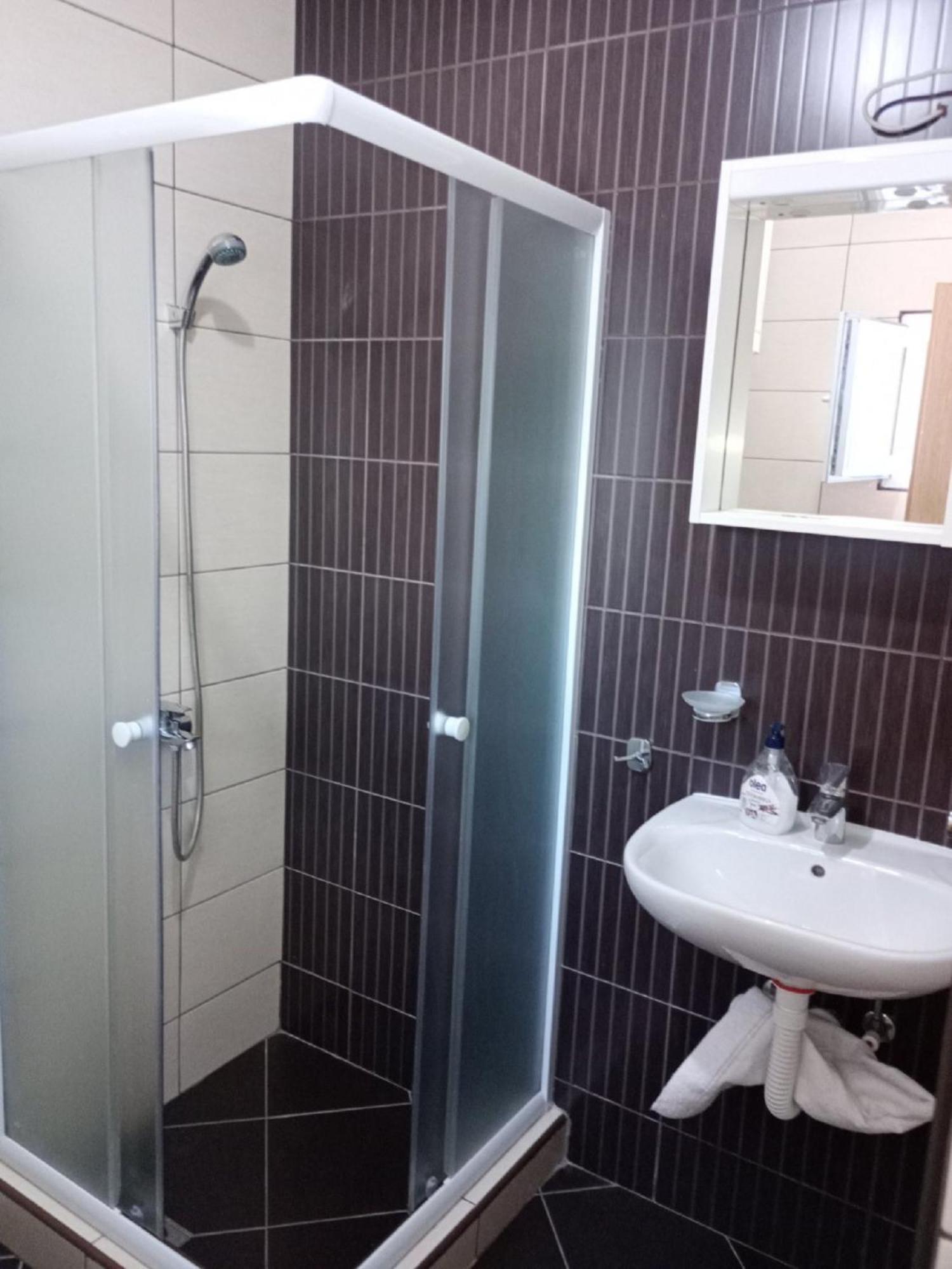Apartments Vidikovac Tivat Eksteriør billede