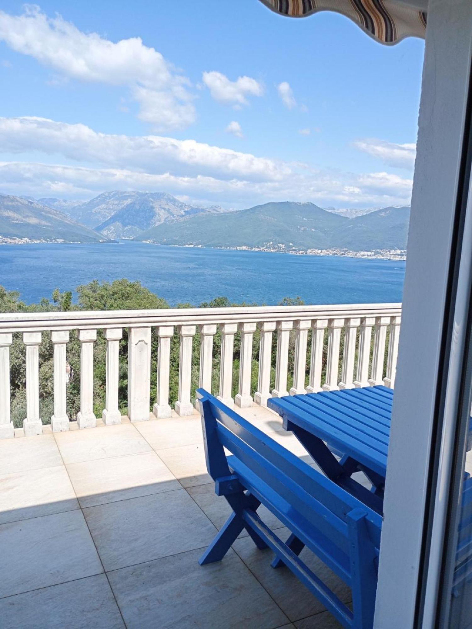 Apartments Vidikovac Tivat Eksteriør billede